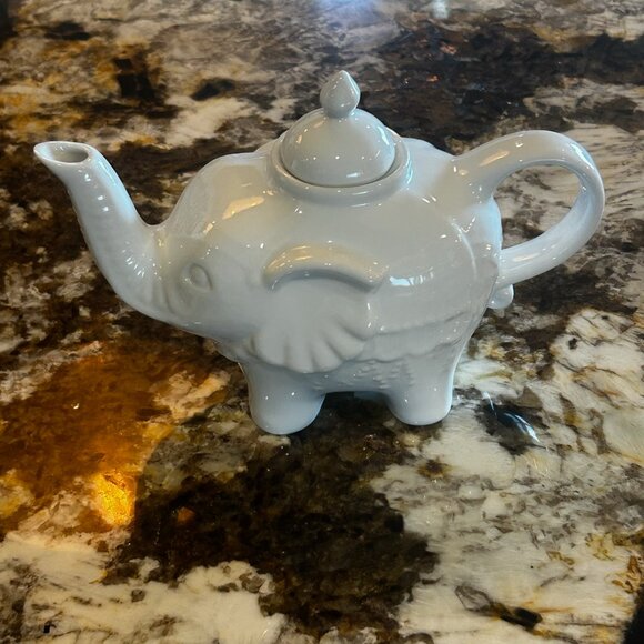 NWOT Vintage BIA Cordon Bleu Elephant Teapot - Picture 6 of 6
